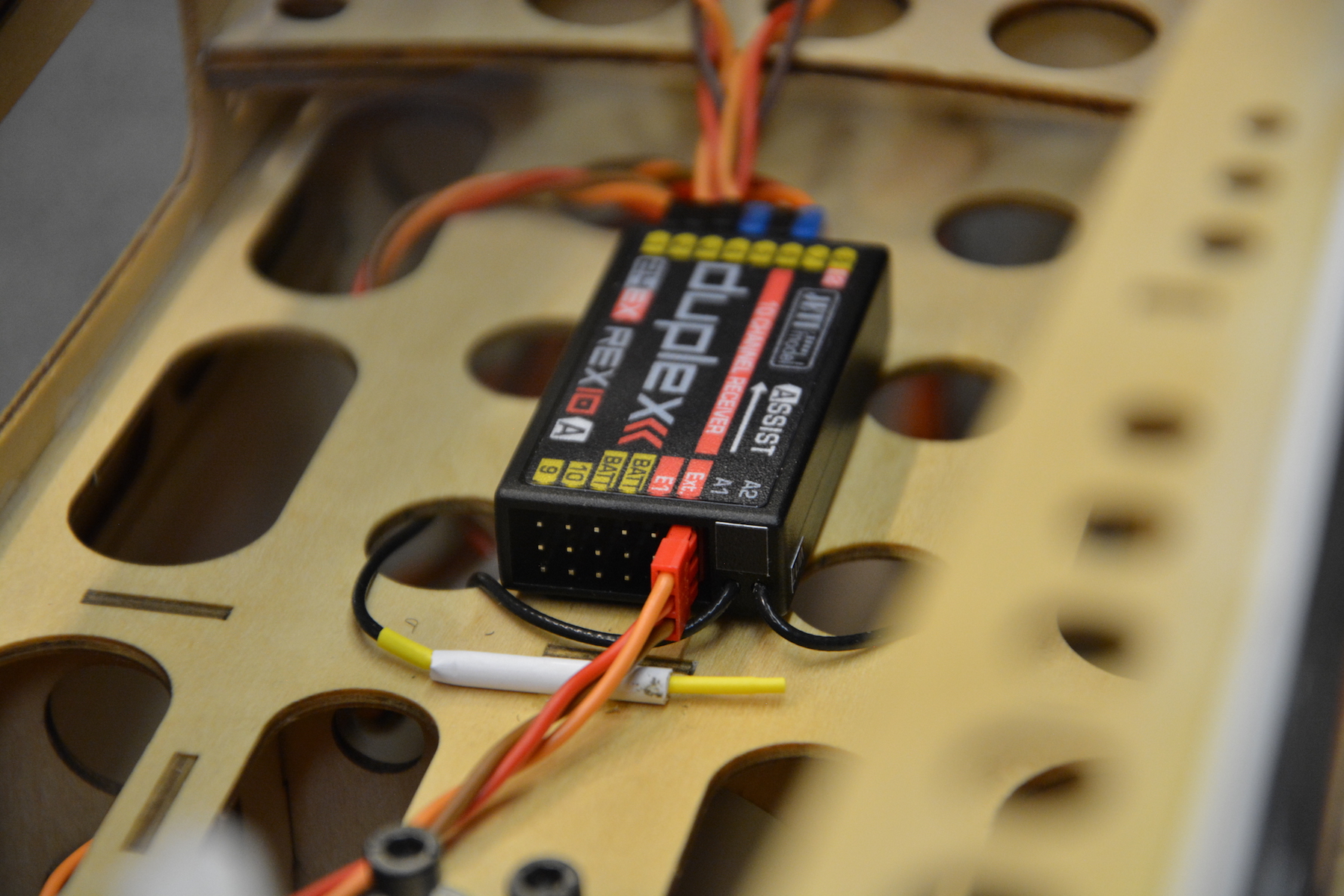 How To Einbau von JETI Assist im Modell HEPF Modellbau